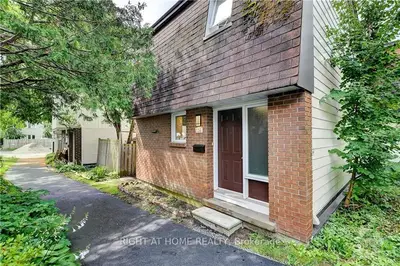 3290 Southgate Road 136, Hunt Club - South Keys And Area, On K1v 8w2