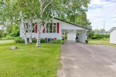 11 VERA Crescent, Whitewater Region, ON K0J 1C0