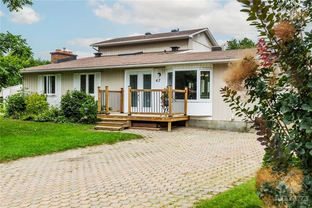 47 LAURIE Court, Kanata, ON K2L 1S2