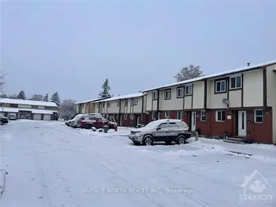 1741 Dondale Street, Cyrville - Carson Grove - Pineview, On K1b 5h7