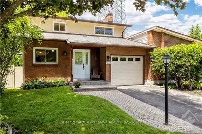 23 Benlea Drive, Tanglewood - Grenfell Glen - Pineglen, On K2g 4a3