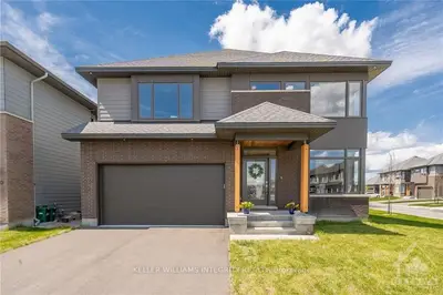 692 Borbridge Avenue, Blossom Park - Airport And Area, On K4m 0e5