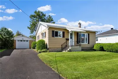 230 Mckenzie Street, Pembroke, On K8a 3v7