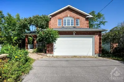 33 RALPHPARK Street, Stittsville - Munster - Richmond, ON K2S 1N1