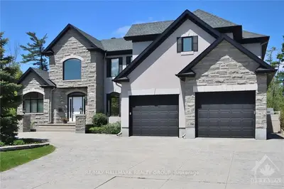 442 RAHUL Crescent, Mooneys Bay - Carleton Heights and Area, ON K2C 4H7