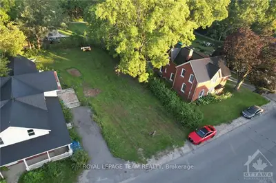 216 Clothier Street E, North Grenville, On K0g 1j0