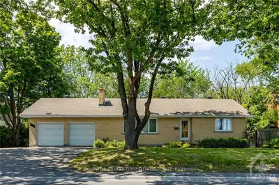 512 Moodie Drive, Bells Corners And South To Fallowfield, On K2h 8a7