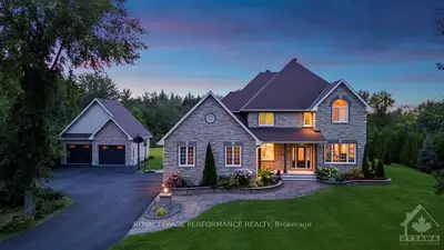 107 Arbourbrook Boulevard, Carp - Huntley Ward, On K0a 1l0