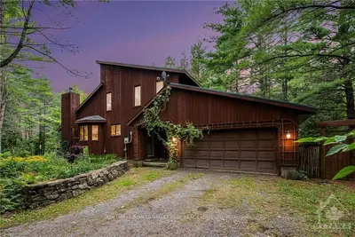 6124 Carp Road Road, Carp - Dunrobin - Huntley - Fitzroy And Area, On K0a 2h0