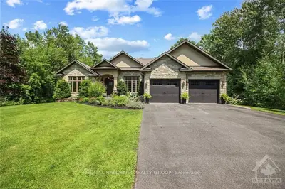 19 Kimini Drive, Stittsville - Munster - Richmond, On K2s 1s6
