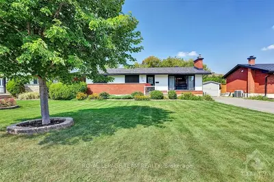 21 Kingsbury Avenue, Meadowlands - Crestview And Area, On K2g 3e5