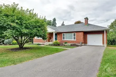 255 Faircrest Drive, Alta Vista And Area, On K1h 5c9