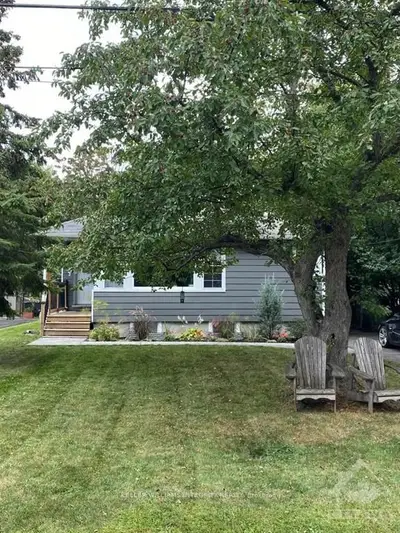 713 Tweedsmuir Avenue A, Westboro - Hampton Park, On K1z 5p8