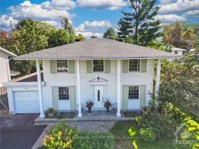 676 Fielding Drive, Billings Bridge - Riverside Park And Area, On K1v 7g5