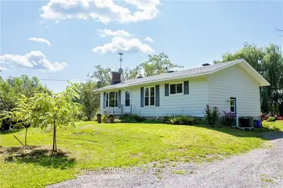 820 Law Road, North Grenville, On K0g 1j0