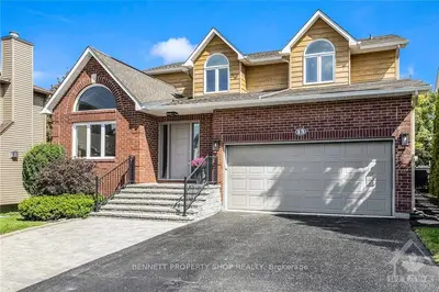13 Young's Pond Court, Kanata, On K2l 4b7