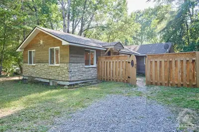 105 Torbolton Street, Constance Bay - Dunrobin - Kilmaurs - Woodlawn, On K0a 3m0