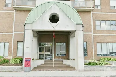 200 Lafontaine Avenue 409, Vanier And Kingsview Park, On K1l 8k8