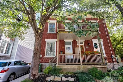 138 Barrette Street, Vanier And Kingsview Park, On K1l 8a1