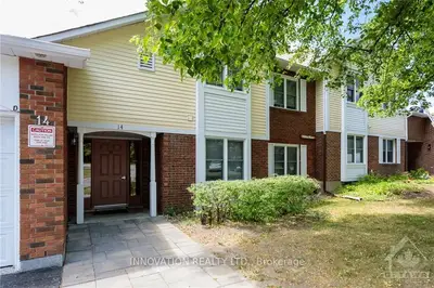 14 STONEHILL Court C, Kanata, ON K2M 2H6