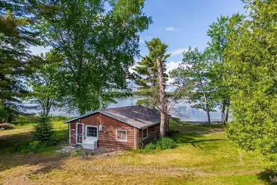 141b Sullivan Point Road, Laurentian Valley, On K8a 6w2
