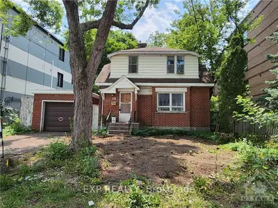14 Stevens Avenue, Vanier And Kingsview Park, On K1k 1k5