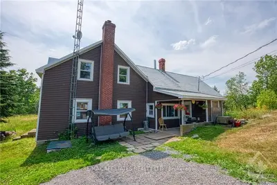 786 Porter Road, Rideau Lakes, On K0g 1x0