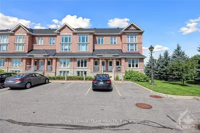 206 Tivoli, Cityview - Parkwoods Hills - Rideau Shore, On K2e 0e7