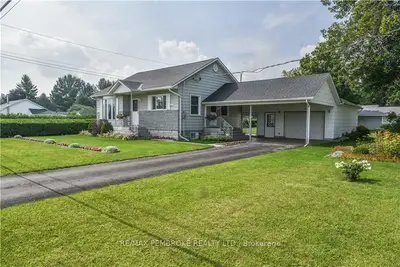 3789 B-line Road, Laurentian Valley, On K8a 6w7