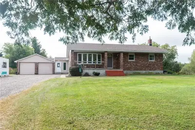 677 Achray Road, Laurentian Valley, On K8a 6w7