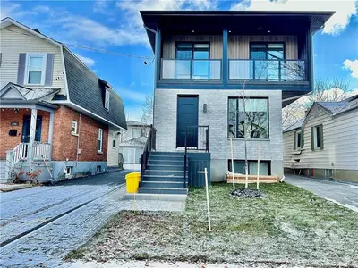 292 Duncairn Avenue A, Westboro - Hampton Park, On K1z 7g9