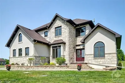 230 WEST LAKE Circle, Carp - Huntley Ward, ON K0A 1L0