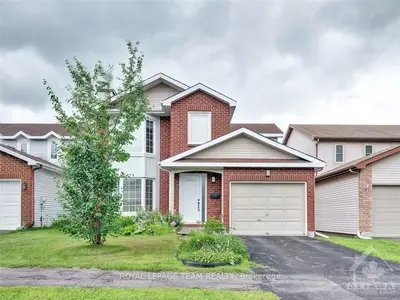 1050 Karsh Drive, Hunt Club - South Keys And Area, On K1g 4m9