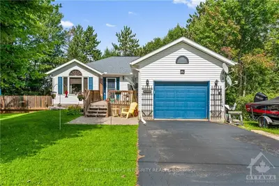 18 Poplar Street, Petawawa, On K8h 2j8