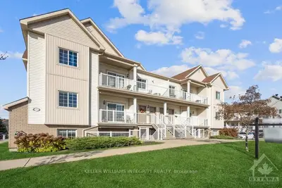 102 Artesa A, Kanata, On K2s 0j8