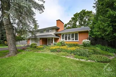 139 Leopolds Drive, Billings Bridge - Riverside Park And Area, On K1v 7e2