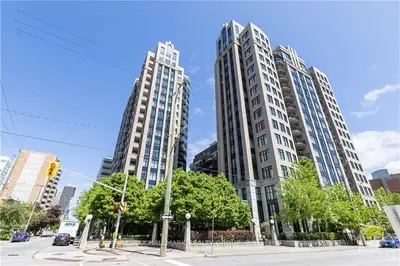245 Kent Street 1403, Ottawa Centre, On K2p 0a5
