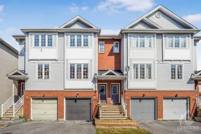 321 Wiffen, Bells Corners And South To Fallowfield, On K2h 1g3