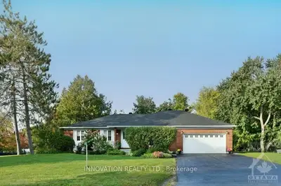 113 GLENNCASTLE Drive, Carp - Huntley Ward, ON K0A 1L0