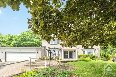 47 AMBERLY Place, Beacon Hill North - South and Area, ON K1J 7J9