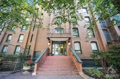 130 RIDEAU Terrace 11, New Edinburgh - Lindenlea, ON K1M 0Z2