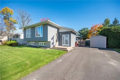 7 Scott Avenue, Petawawa, On K8h 3a7