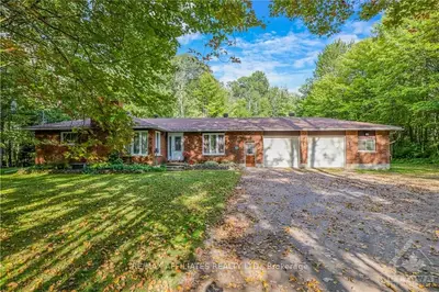 1288 B-line Road, Laurentian Valley, On K8a 6w8