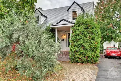 2242 Mcquaig Street, Alta Vista And Area, On K1h 7n9