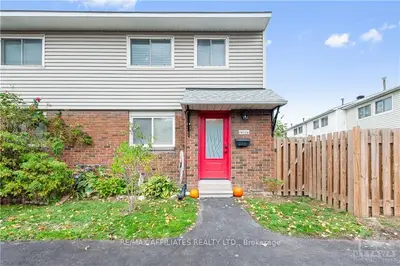 1466 HEATHERINGTON Road M, Hunt Club - South Keys and Area, ON K1V 6S1