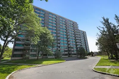 555 Brittany Drive 911, Manor Park - Cardinal Glen And Area, On K1k 4c5