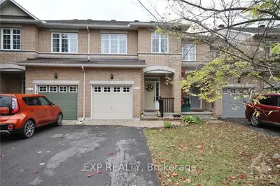 916 Schooner Crescent, Blossom Park - Airport And Area, On K1v 1y3