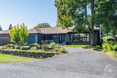 1950 Highridge Avenue, Alta Vista And Area, On K1h 5h3