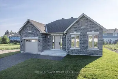 112 Marguerite D'youville Street, Cornwall, On K6h 0j3
