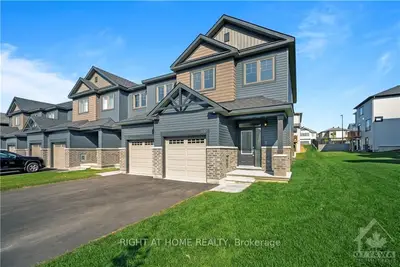 1010 Kijik Crescent, Blossom Park - Airport And Area, On K1x 0g9